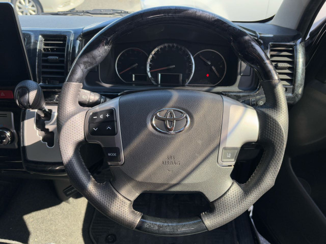 ������̃��b�J�[�Ή��⃌���^�J�[���s���Ă���܂�!���C�y�ɂ��˗����������B