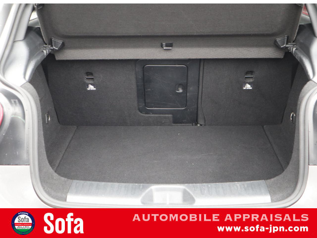 ラゲッジスペース