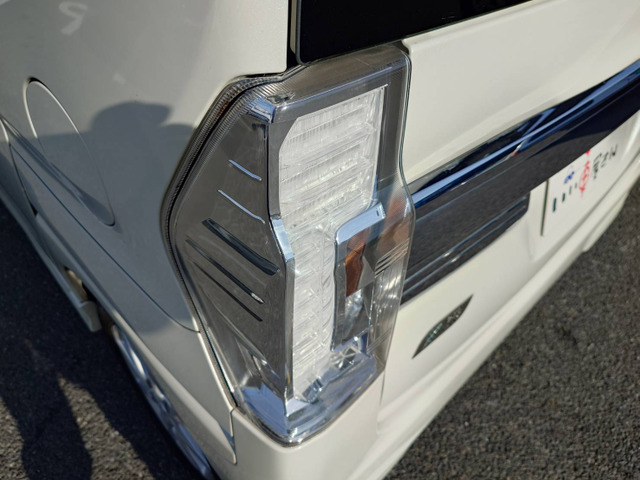 ミッションの変速ショックや異音、オイル漏れ等は、仕入れ前に確認しております。エアコンや電気系なども納車前に事前点検致します。また、納車前にお客様ご自身でもご確認頂き、ご納得頂きますので、ご安心下さい。