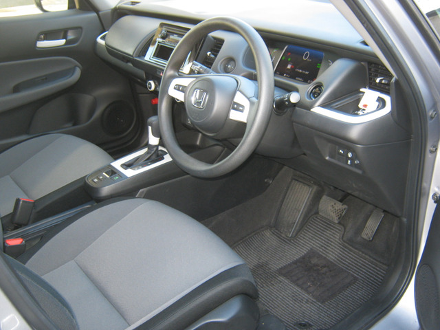 フィット1.5 e:HEV ベーシック