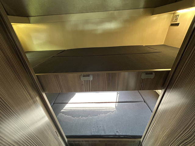 ��l�C�̏�ݓ�i�x�b�h!