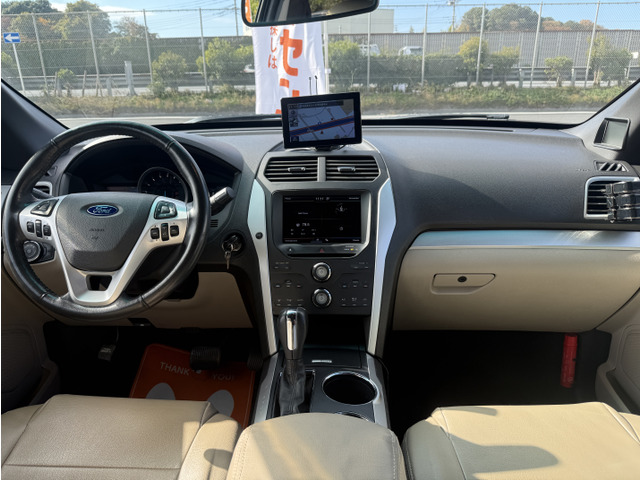 ���ł��Y��ȏ�Ԃ����q�l�Ɍ��Ē�����悤���X�݌Ɏԗ��͓��Ɏ��ɃN���[�j���O���s���Ă���܂�!