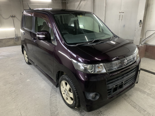 ���Ԃƈꏏ�ɐV�i�^�C��(�z�C�[���t��)������]�̕��ɂ͂����ȉ��i�ɂĂ��񋟂��Ă���܂��B�펞�݌ɂ�����܂��̂ŁA���ł����m�F���������܂��B