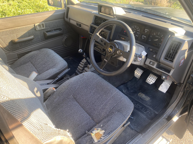 ダットサンピックアップ2.7 ダブルキャブ AD ディーゼル 4WD