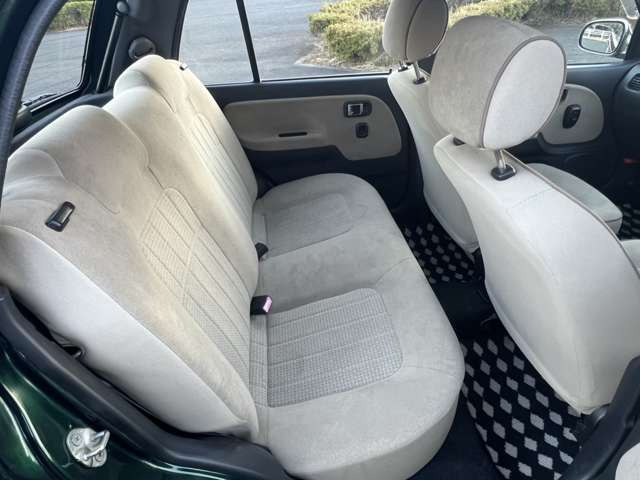 ���Ђł͐ύڎԂ��������Ă���܂��B�ߗׂ��牓���܂ł��[�Ԃ������܂��B