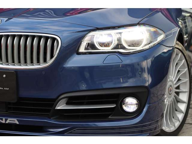 �A�_�v�e�B�uLED�w�b�h���C�g��220,000