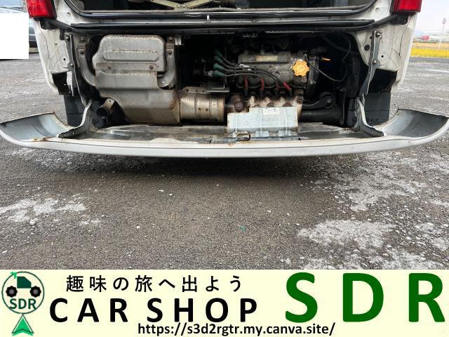 �G���W���㕔�ɂ���A�X�[�p�[�`���[�W���[���ڂŃp���t���ł��B