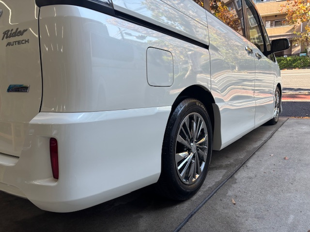 �����̒����炲���������肪�Ƃ��������܂��B �݌ɎԑS�ă��[���N���[�j���O�E�R�[�e�B���O�{�H�����̑��I�C�������A�_�������{���[�Ԓv���܂��B ���s���ȓ_�Ȃǂ���܂�����A���C�y�ɂ��A�����������B  �S���o�^�[�ԉ\