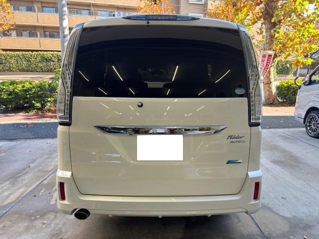 �����̒����炲���������肪�Ƃ��������܂��B �݌ɎԑS�ă��[���N���[�j���O�E�R�[�e�B���O�{�H�����̑��I�C�������A�_�������{���[�Ԓv���܂��B ���s���ȓ_�Ȃǂ���܂�����A���C�y�ɂ��A�����������B  �S���o�^�[�ԉ\