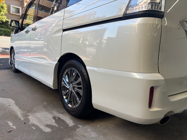 �����̒����炲���������肪�Ƃ��������܂��B �݌ɎԑS�ă��[���N���[�j���O�E�R�[�e�B���O�{�H�����̑��I�C�������A�_�������{���[�Ԓv���܂��B ���s���ȓ_�Ȃǂ���܂�����A���C�y�ɂ��A�����������B  �S���o�^�[�ԉ\