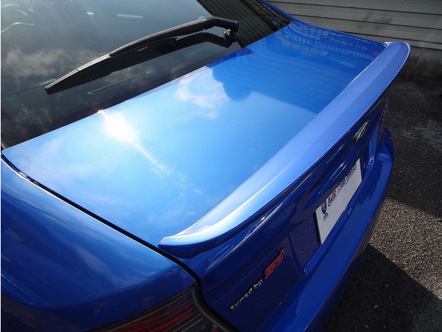 ���N�₩�ȐF������������Ɣ������Ă���A�O�I�[�i�[�̂�����ꂪ�s���͂��Ă���ԗ���ԁ�