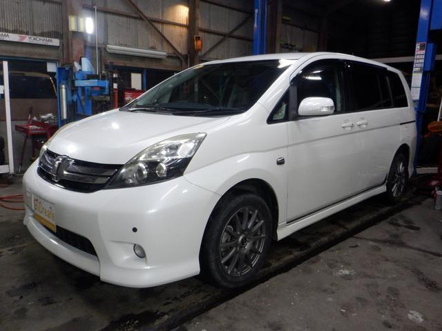 アイシス（トヨタ）1.8 プラタナ 4WD　ナビ TV B/T Bカメラ パワスラ 中古車画像