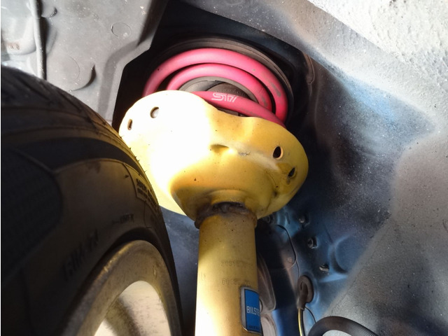 ��STI���T�X�y���V�����ɂ��K�x�ȃ��[�_�E���ŁA���s���\�Ɖ��K���𗼗���