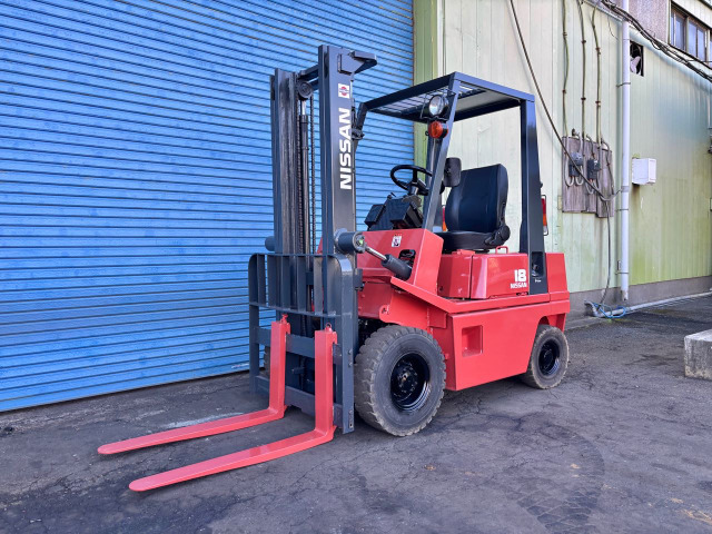 日産フォークリフトエンジン式