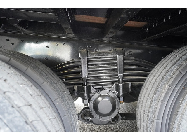 �L�x�ȃg���b�N�A���p�ԁA�n�C�G�[�X�Ȃǎ�舵���Ă���܂��B��xHP�������������Bhttp://www.vantruck.co.jp/