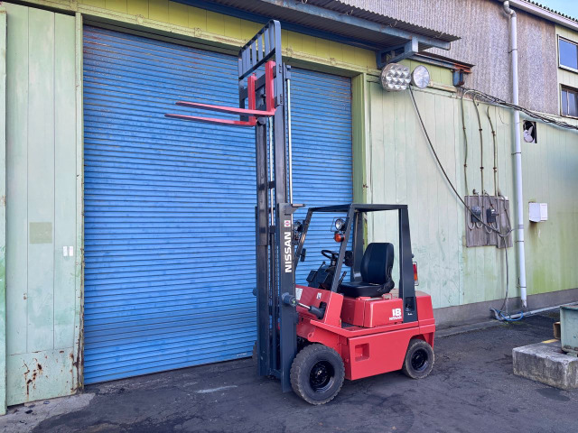 日産フォークリフトエンジン式