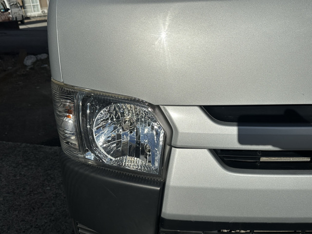 ハイエースバン