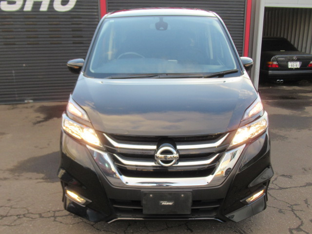 セレナ2.0 ハイウェイスター 4WD