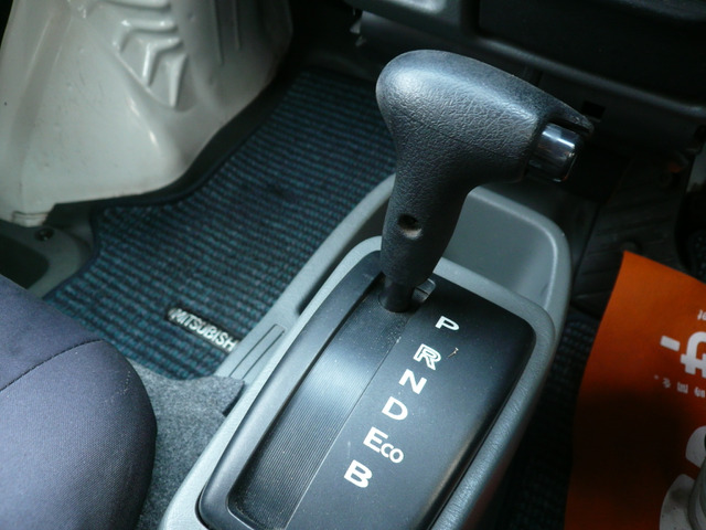 複雑な操作がいらないAT車☆