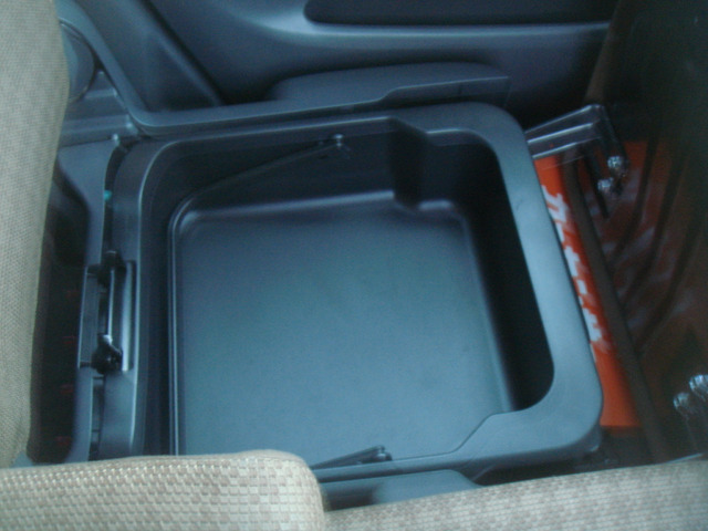 �V�[�g�����[�{�b�N�X�t��