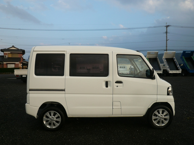 街中でも乗りやすい白色☆車体細かいキズ・再塗装跡ありますが、ほどよく綺麗です(^▽^)