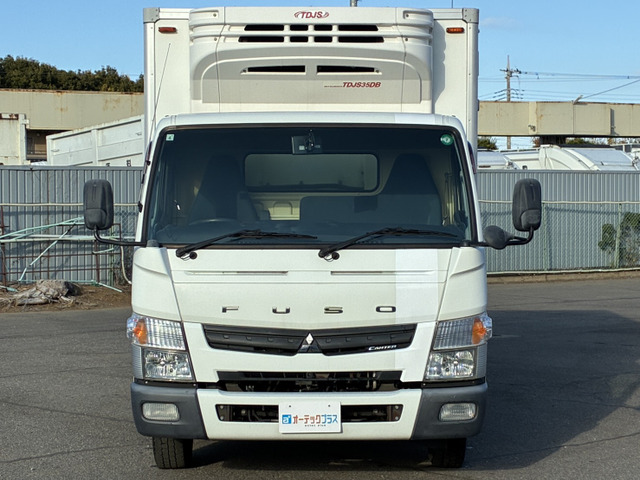 キャンター冷蔵冷凍車