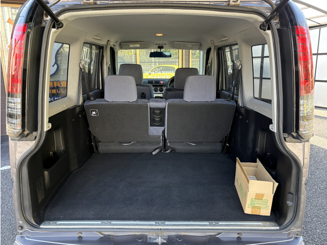 ���E�˔j�̎Ԍ����{���Ă���܂��B��Ԃ������ł�