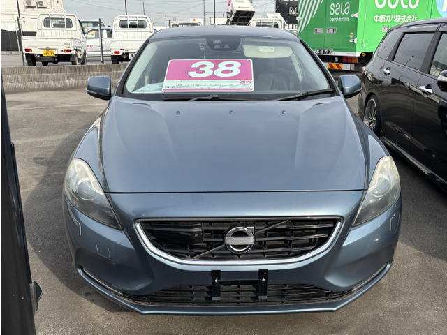 V40