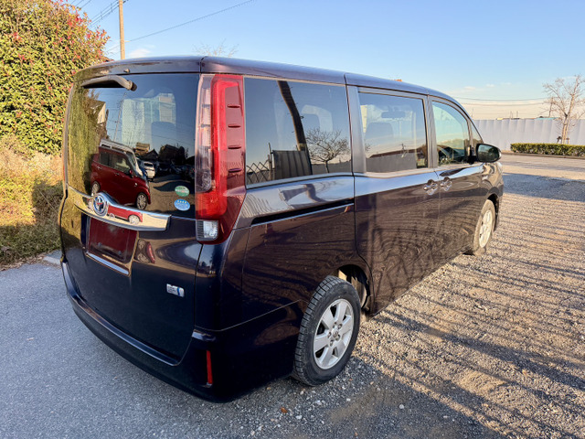 ノア1.8 ハイブリッド X