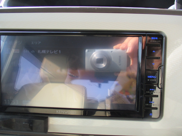 ���ЊO�i�r�E�e���r�E�o�b�N�J�����t���Ă܂���