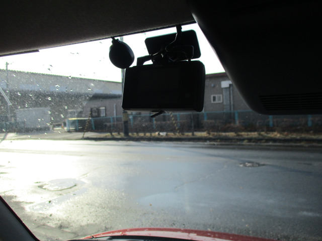 ���������̎��ɂ����S�̃h���C�u���R�[�^�[�t���Ă܂���