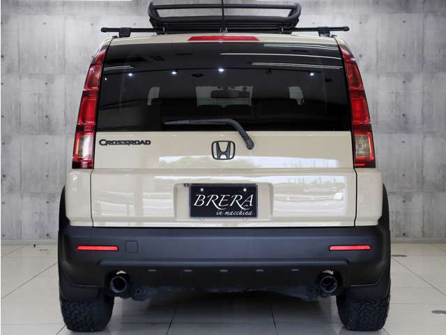 ���A�r���[�����݊��̂��郏�C���h�Ŕ��͂̃t�H�����Ɏd�オ���Ă���܂����