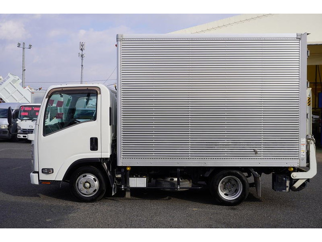 エルフアルミバン