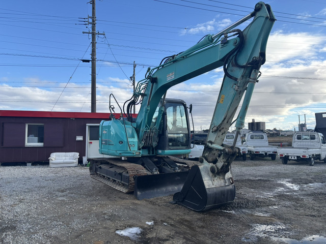 コベルコ油圧ショベル