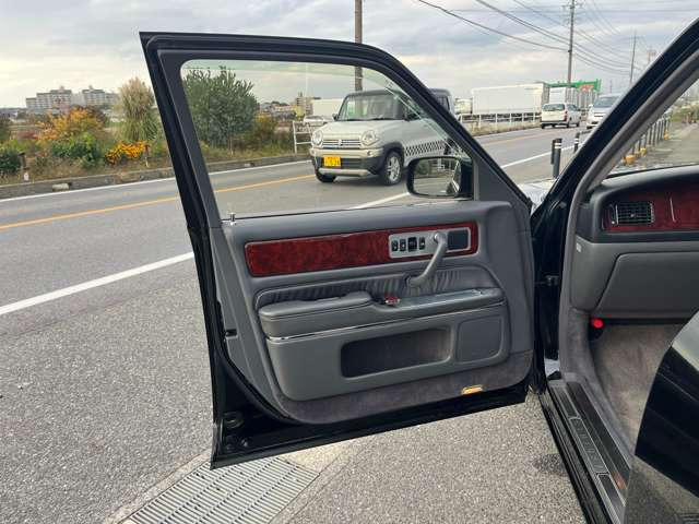 �����^�J�[�̂���舵�����������܂��̂ŁA�C�ɂȂ���͂��₢���킹���������B