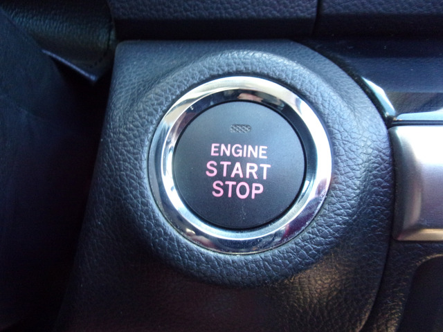 �G���W���X�^�[�g�̓v�b�V�����B