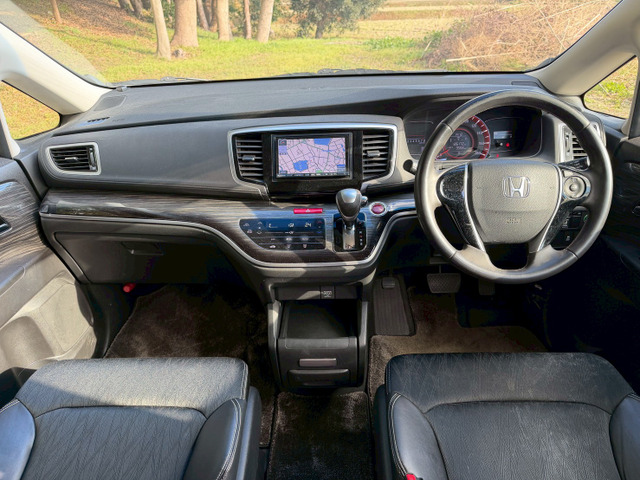 オデッセイ2.4 アブソルート