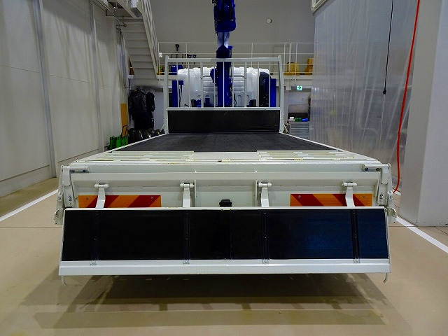 �ב����:365&times;210&times;40 �O���J ���A�s�g�����ւ�(20mm) ���A�u���ς݉��H ���˂�19�{/�`�����l������8�{ H13�N���^�_�m4�i 2.9t�݂�Z���t�N���[���t