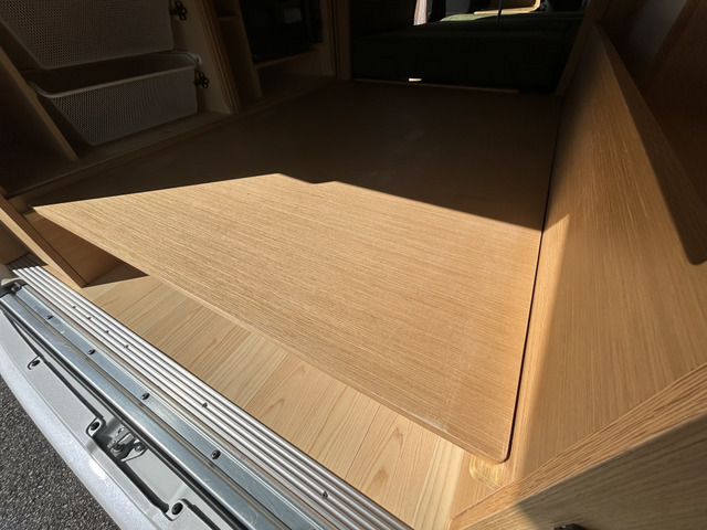 ��݃x�b�h���ɂ���p������̂ŉו��̎��[��A�Q�X�y�[�X�ɂ����g�����������܂�!