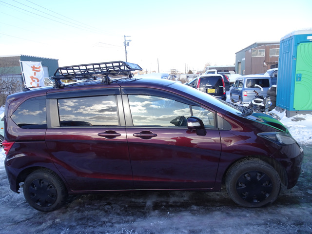 �O���A���������Y��ɃN���[�j���O���ēW�����Ă���܂��B�ł��̂ŁA�[�Ԏ���Ԃ̕s�����Ȃ����S���Ă��w���ł��܂��B�C�ɂȂ�_�������܂�����A�����`�ǉ������ɂďC���A�������\�ł��B���C�y�ɂ����₭�������B