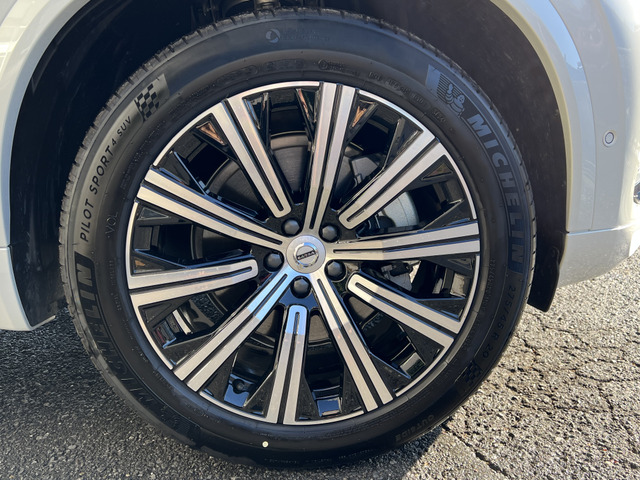 ����20�C���`�A���~�𑕒�! �^�C���̍a���܂��܂��c���Ă���܂��B