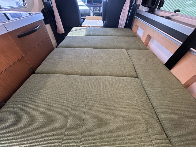 �_�C�l�b�g���ȒP�Ƀx�b�h�W�J�\�ł�!���@��190cm&times;121cm�ƂȂ��Ă���܂�!