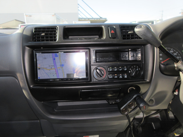 �������E�C���p�l���ł���