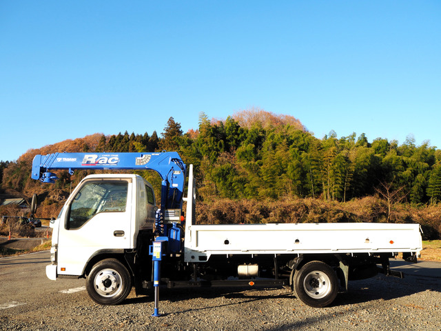 タイタンクレーン