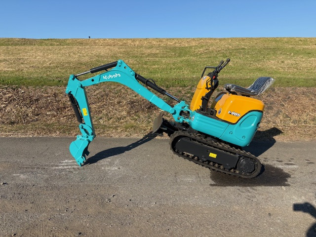 クボタミニバックホー
