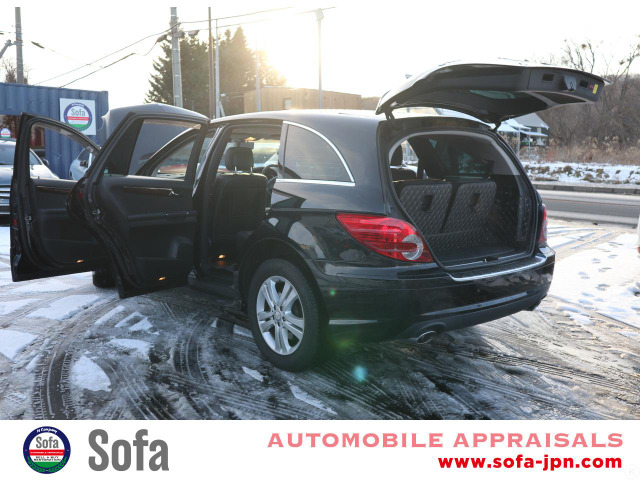 �z�[���y�[�W�ɉ摜�����f��