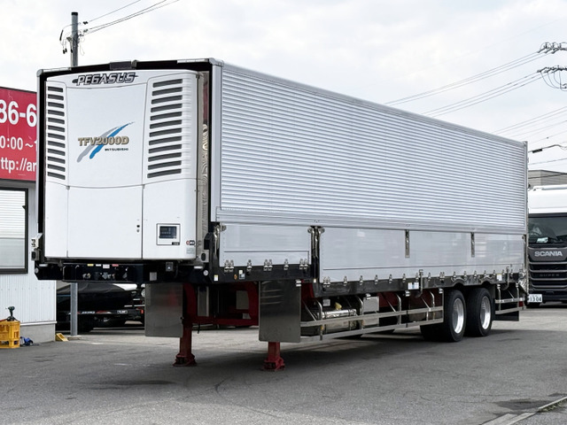 日本トレクスウィングセミトレーラ