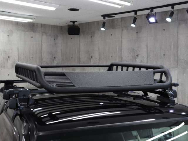 �V�i���[�t���b�N�t���ł�!�L�����v��A�E�g�h�A�V�[���Ȃǂɍs�����ȂǁA��������̉ו����^�ԍۂɖ��ɗ��֗��ȃA�C�e���ł���