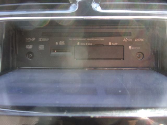 CD,DVD,SD�J�[�h�X���b�g���B