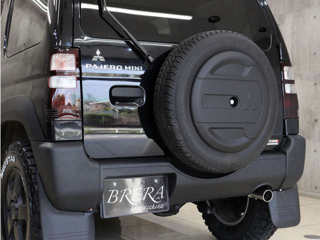 ���A�o���p�[��e��G���u�������}�b�g�u���b�N�ɓh�蕪���y�C���g���{���Ă��܂��B